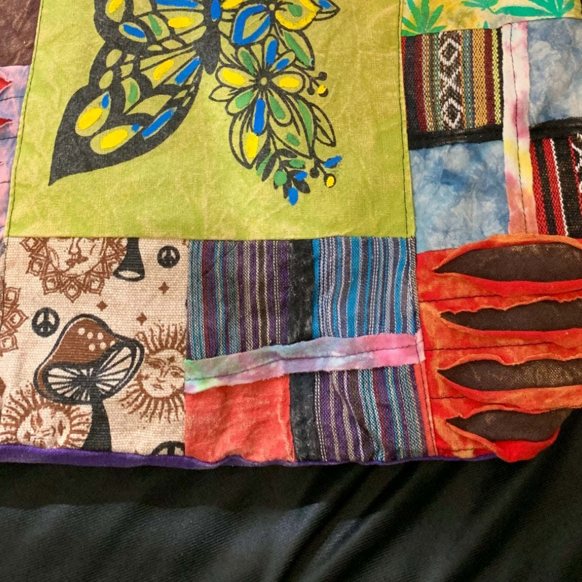 Butterfly Garden Patchwork Hobo Bag clean product detail 4