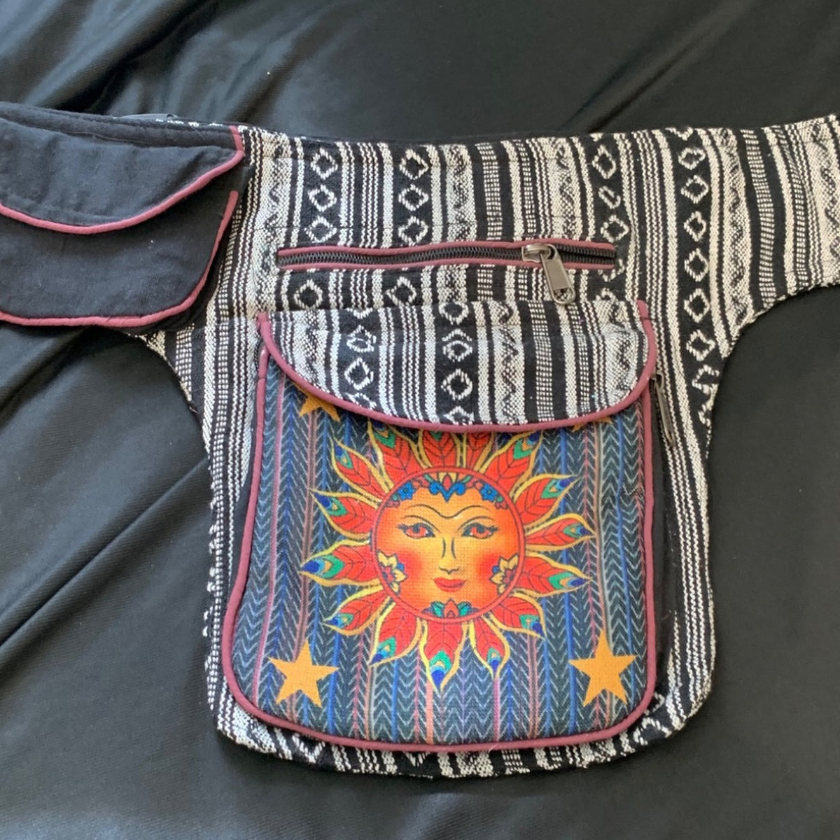Sun Spirit Multi-Pocket Waist Bag clean product detail 3