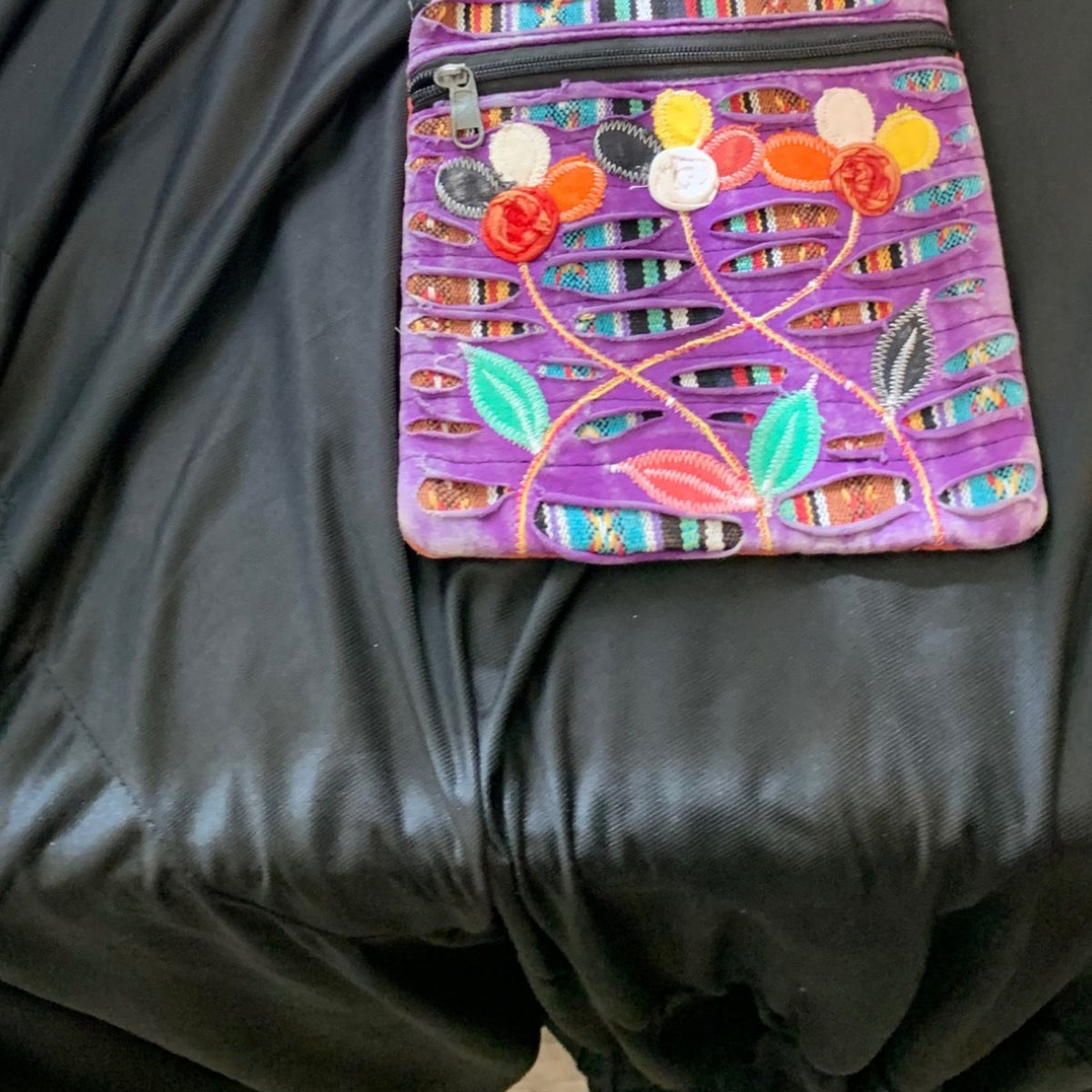 Purple Wildflower Cutwork Crossbody Bag clean product detail 4